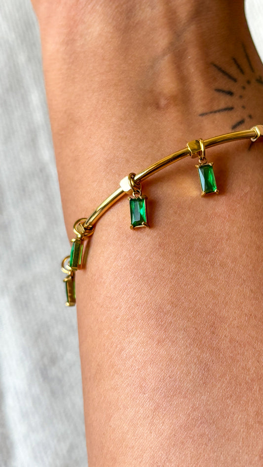 Anti-Tarnish Emerald Hanging Bracelet