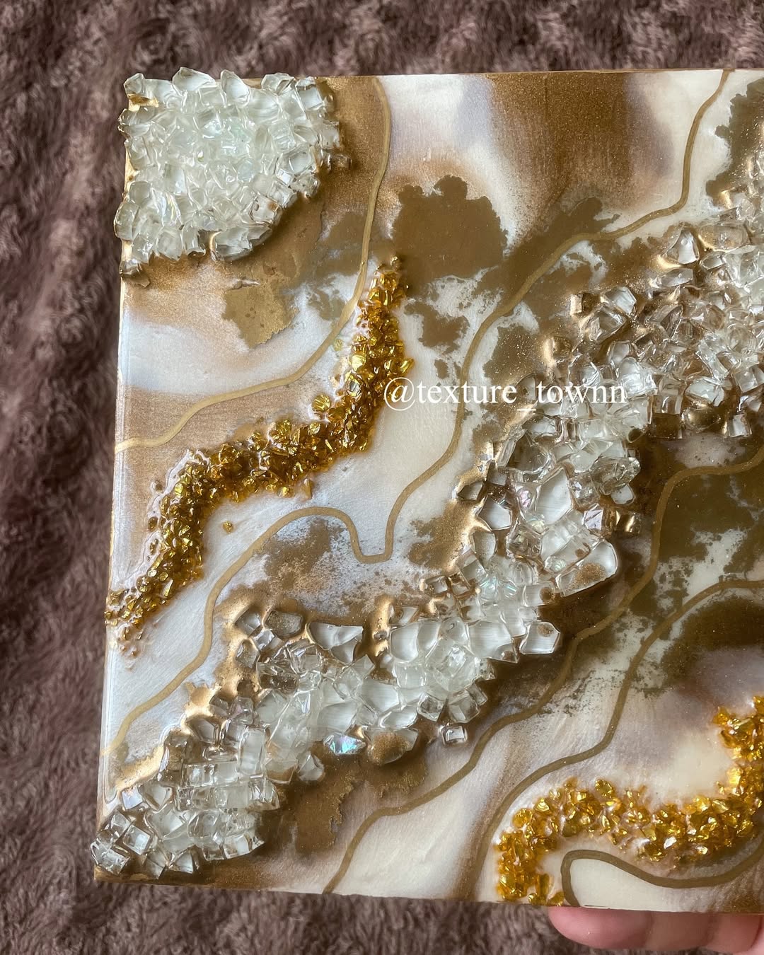 Handcrafted Resin Geode Wall Art – Luxurious Home Décor