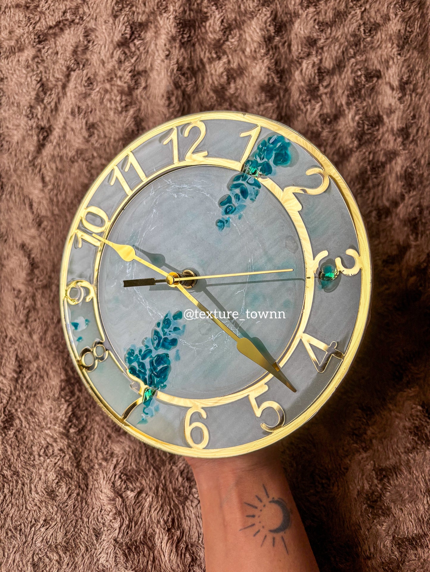 Ice Blue & Pearl White Resin Wall Clock – Handmade Home Décor
