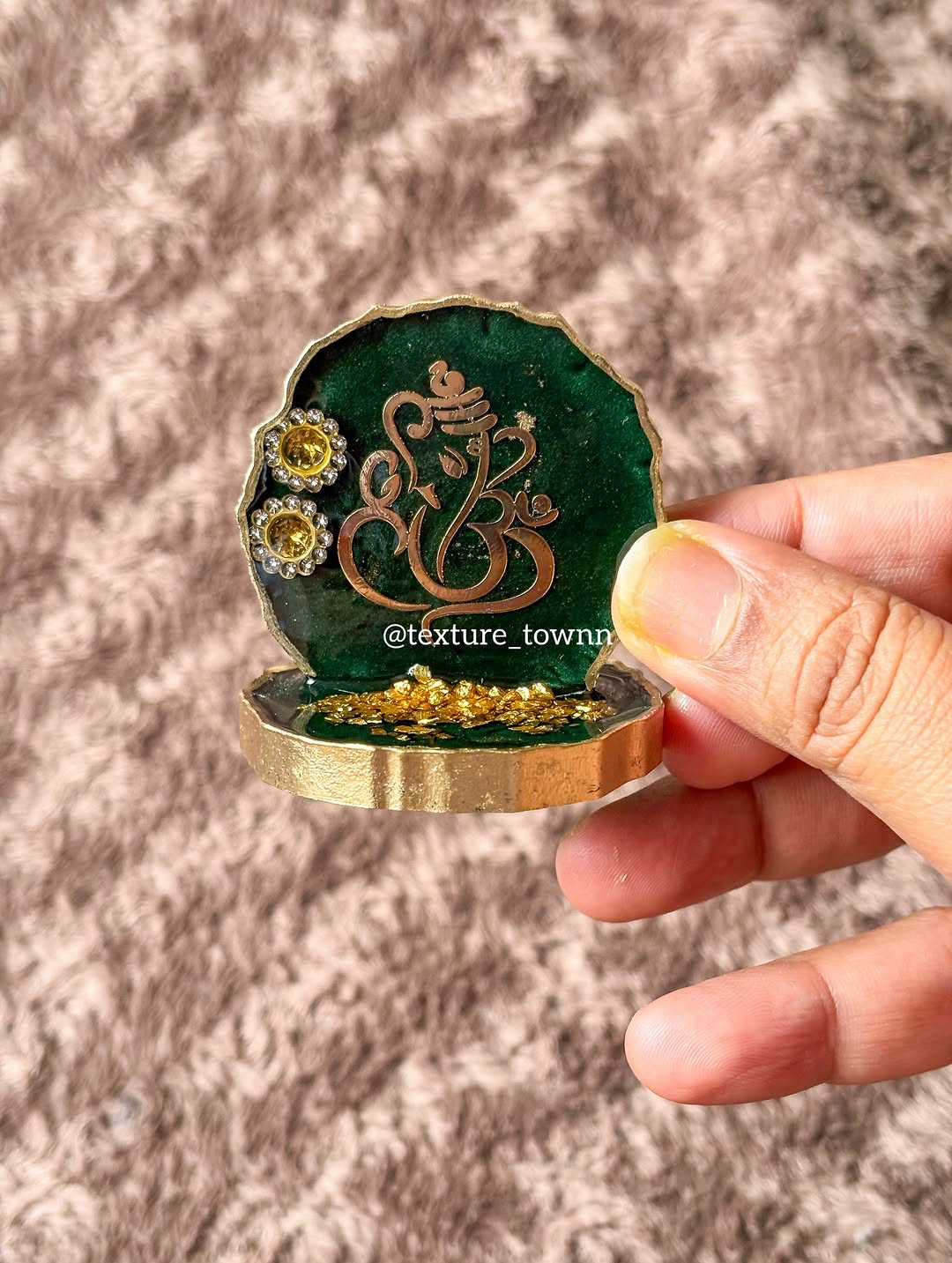 Resin Mini Ganpati Stands – Divine & Decorative