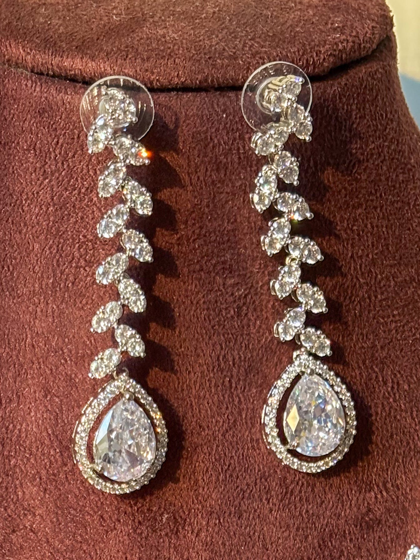 Premium Pear-Cut  AD Necklace Set