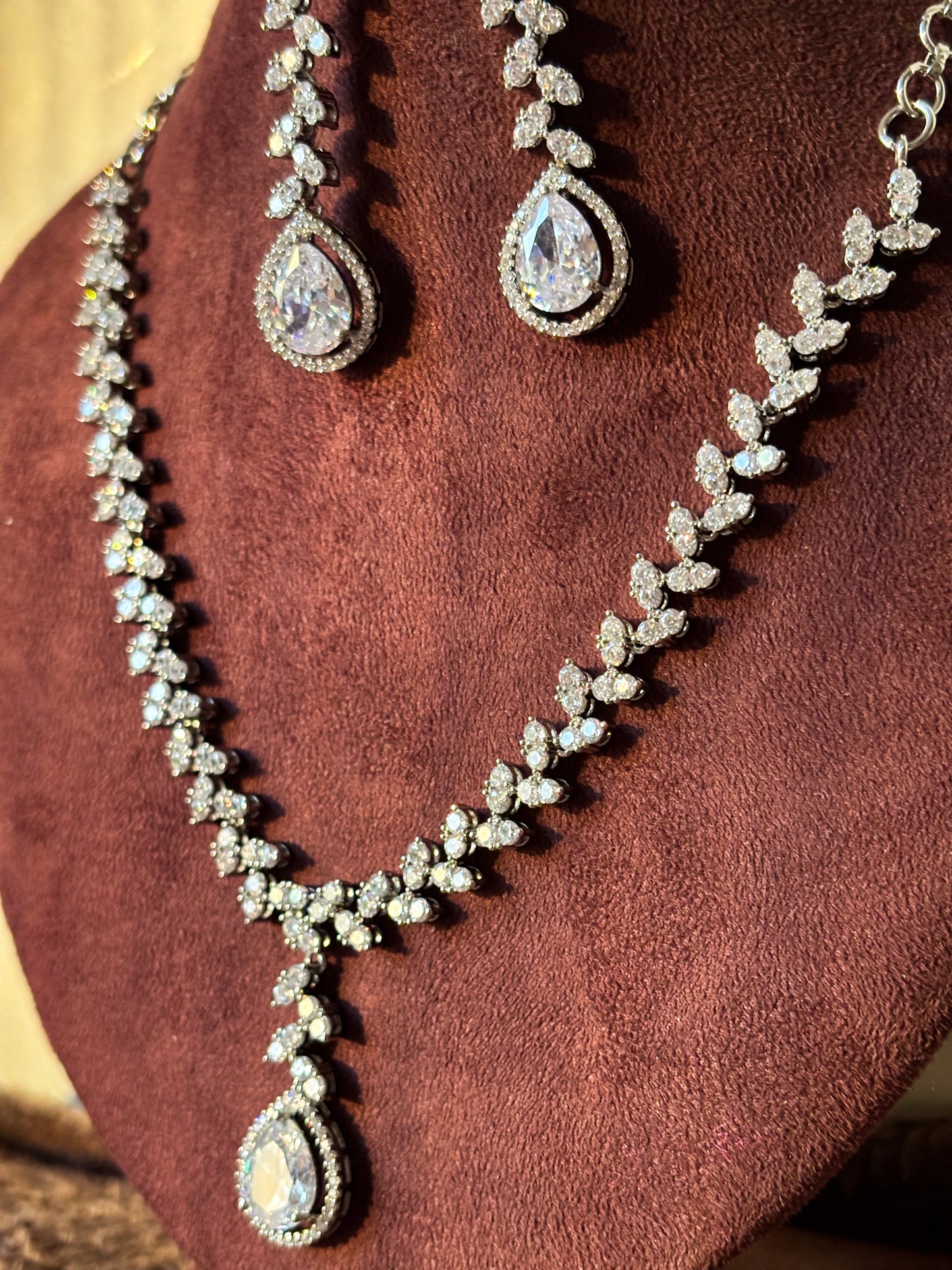 Premium Pear-Cut  AD Necklace Set