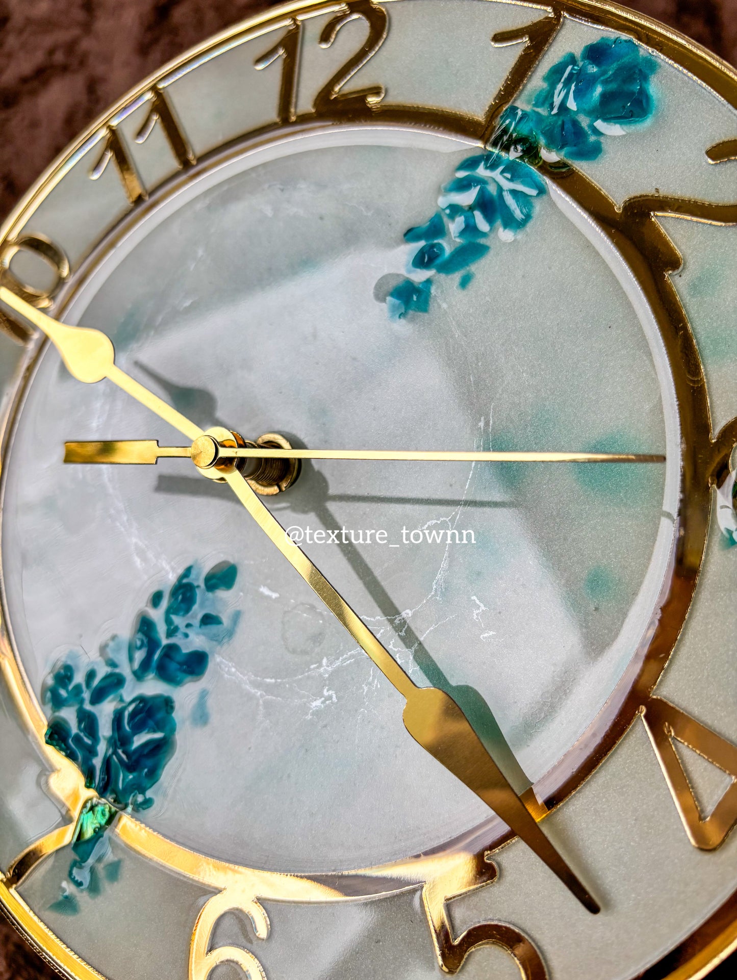 Ice Blue & Pearl White Resin Wall Clock – Handmade Home Décor