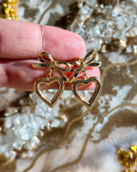 Heart Drop with Bow