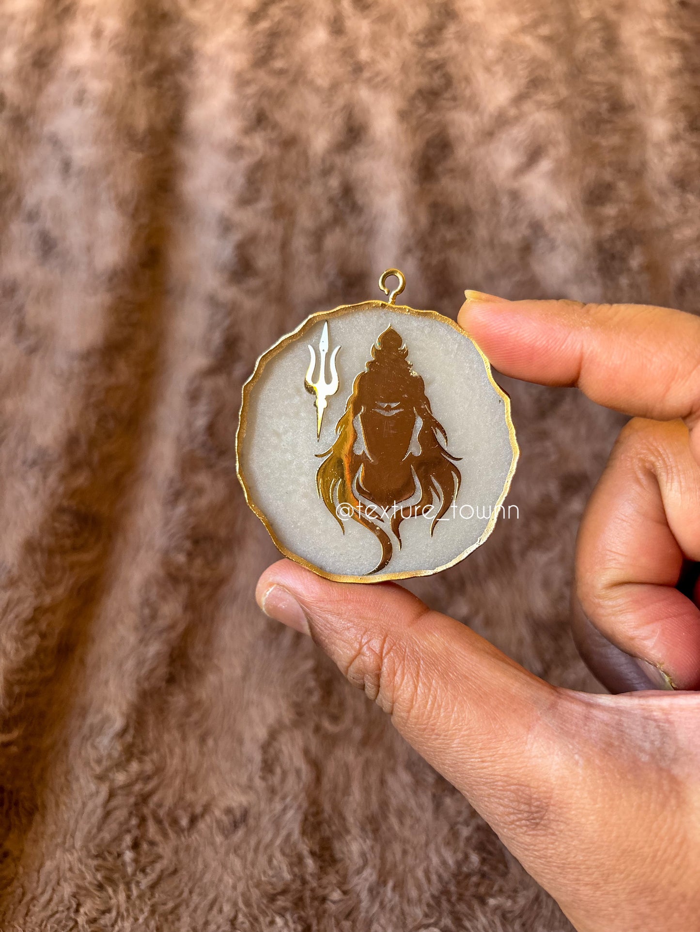 Handmade Resin Shiv Keychain